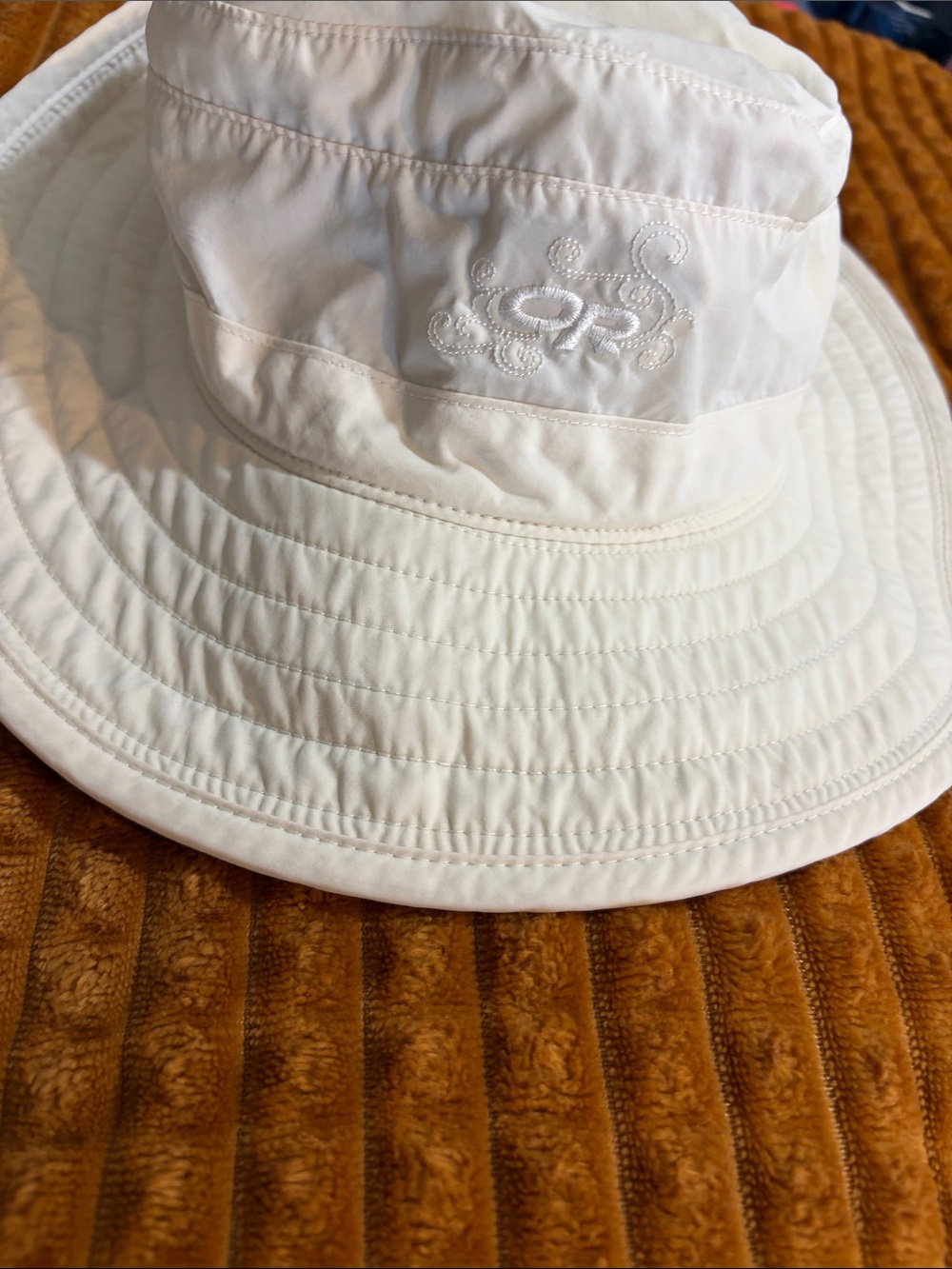 adidas Originals White Bucket Hat with Embroidered Logo